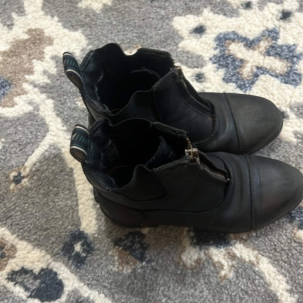 ARIAT kids HERITAGE IV ZIP PADDOCK ENGLISH RIDING BOOTS size 12 - Picture 3 of 8